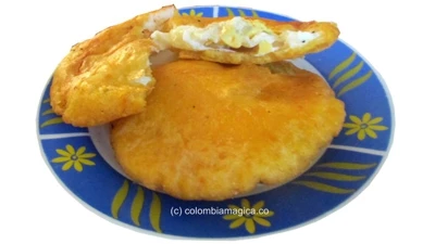 Arepa de huevo Colombia